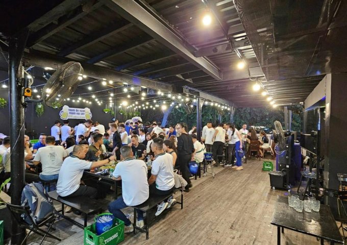 Sang nhượng quán nhậu mặt tiền bờ kè Trường Sa khách ổn định quán Trạm Ngon tại 574 Trường Sa Phường 2 Phú Nhuận.