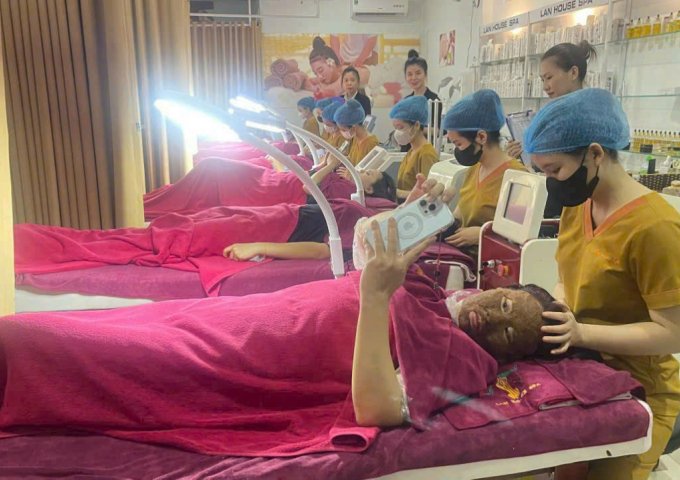 CHÍNH CHỦ CẦN SANG GẤP SPA Ở QUẬN 9 TP HCM