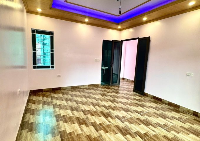 Bán nhà Khương Đình, Thanh Xuân, nhà đẹp, diện tích rộng, ngõ thoáng, gần phố