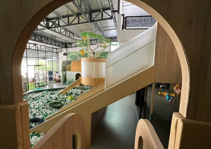 CHÍNH CHỦ CẦN NHƯỢNG LẠI TẤT CẢ ĐỒ TRONG KHU VUI CHƠI