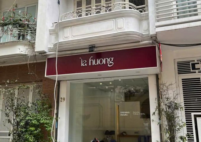 Cho thuê cửa hàng 2 tầng MẶT TIỀN ĐẸP Nguyễn Tri Phương