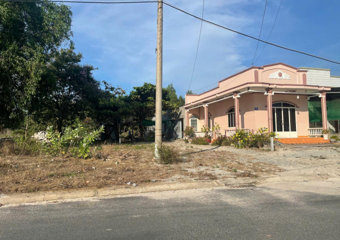 Bán đất mặt tiền Trưng Trắc - Tân An - TX LaGi giá mềm 1.6 tỷ sổ riêng