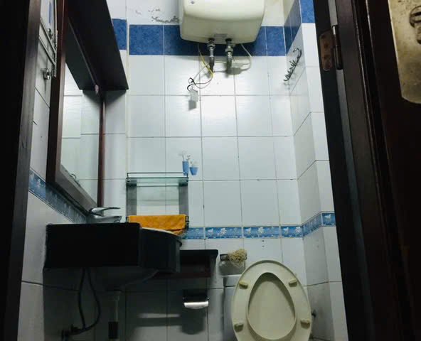 Chính chủ cần cho thuê nhà tầng 5 Địa chỉ: Nhà số 12, ngõ 15/24 đường Phương Mai Đống Đa Hà Nội