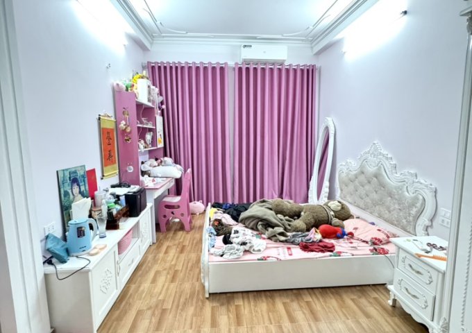 NHÀ ĐỊNH CÔNG THƯỢNG, HOÀNG MAI, Ô TÔ QUA NHÀ, 3 BƯỚC RA PHỐ, 52M2, 13.5 TỶ(CTL)