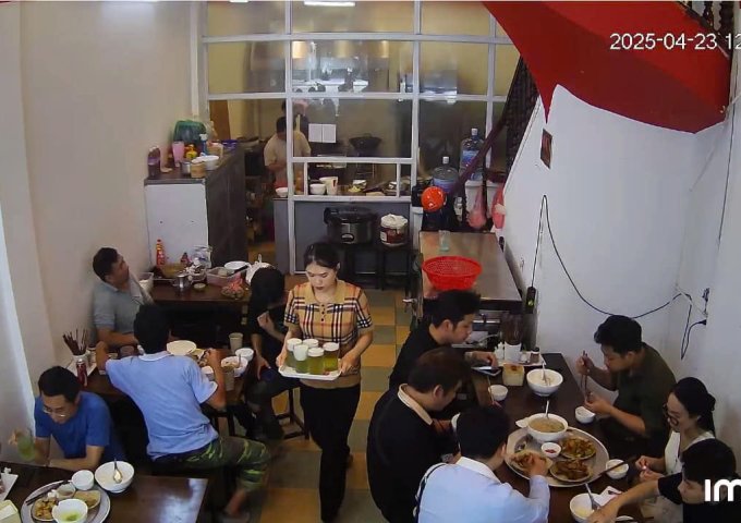 SANG NHƯỢNG MẶT BẰNG KINH DOANH PHỐ TRẦN QUÝ KIÊN