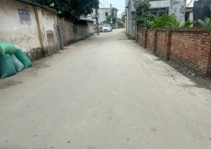 Bán lô đất 320m đông phương yên chương mỹ ,tiện ích ngập tràn cách ql6 chỉ 500m giá tốt