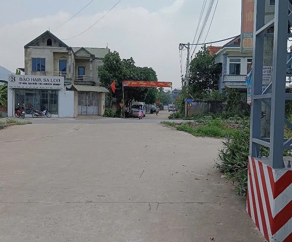 Bán Đất -Xã Hiền Ninh ( Sóc Sơn)- Trục Chính 84 M2- Full TC - 2,9 Tỷ