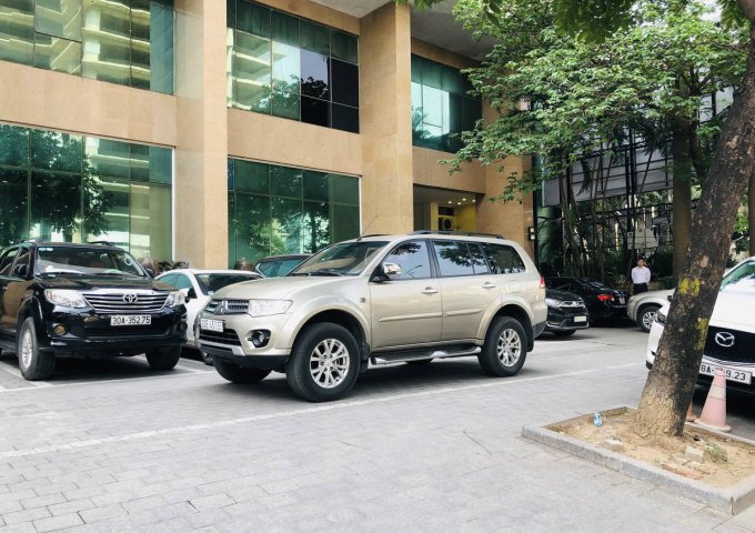 Bán Nhà Mặt Phố Láng Hạ. Đống Đa. Ô Tô. Vỉa Hè. DT 120m2. MT 5,4m. 5 Tầng. Giá 59,8 Tỷ.