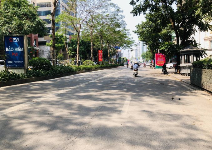 Bán Nhà Mặt Phố Láng Hạ. Đống Đa. Ô Tô. Vỉa Hè. DT 120m2. MT 5,4m. 5 Tầng. Giá 59,8 Tỷ.