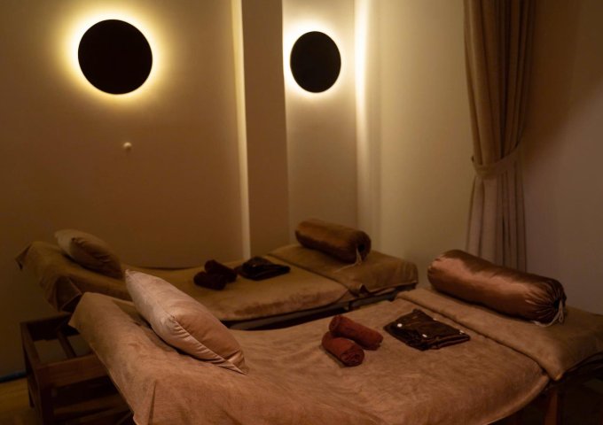 CƠ HỘI VÀNG! SANG NHƯỢNG SPA MẶT TIỀN QUẬN 1 - ĐẦY ĐỦ TRANG THIẾT BỊ