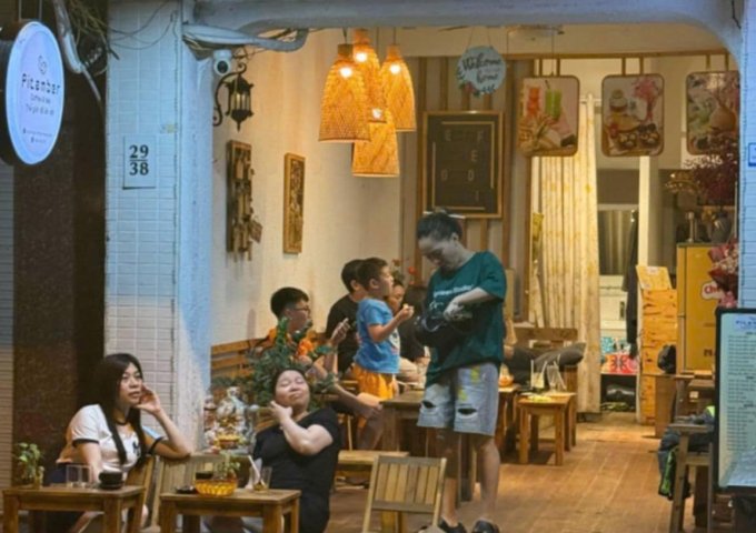 SANG NHƯỢNG QUÁN CÀ PHÊ MẶT PHỐ PHƯƠNG MAI Đống Đa, Hà Nội CƠ HỘI ĐẦU TƯ HOÀN HẢO