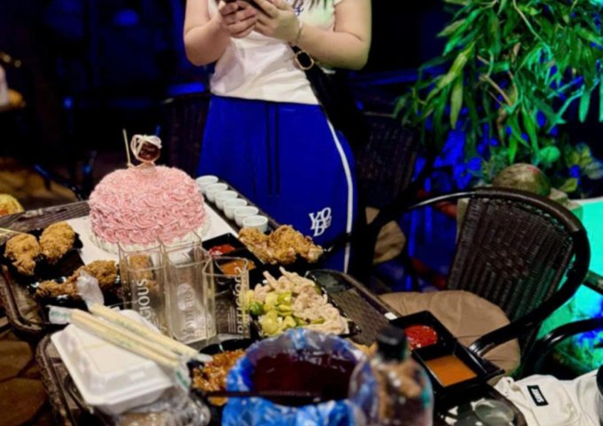 SANG NHƯỢNG QUÁN CÀ PHÊ MẶT PHỐ PHƯƠNG MAI Đống Đa, Hà Nội CƠ HỘI ĐẦU TƯ HOÀN HẢO