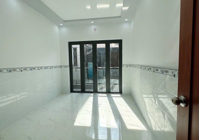 SÁT MẶT TIỀN HOÀNG DIỆU 
TRUNG TÂM Q4 -200 M Q1,Q2..
CÓ 4 TỶ