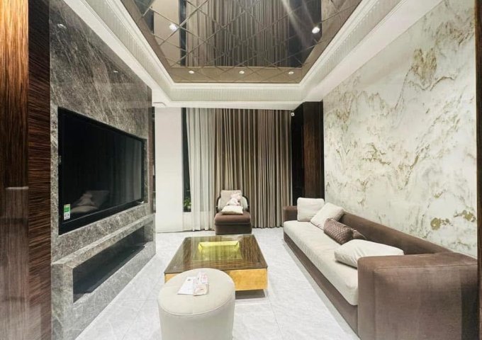 CỰC HIẾM-Bán nhà Mặt Phố Yên Hòa 50m2/7T Thang máy, MT siêu rộng 7m 27 Tỷ