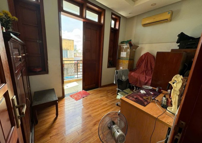 NGộp MT Lê Niệm -Tân PHú - 4 tầng - 40m2 - Hẻm 12m Kinh Doanh