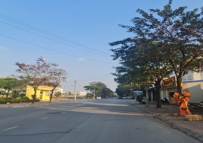 Biệt thự 189m2 Đa Tốn, Gia Lâm. Đường 15m. Khu trung tâm.