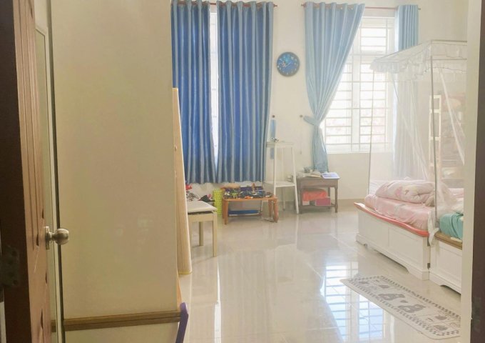 BÁN NHÀ 3 LẦU BÊN HÔNG GIGAMALL - ĐƯỜNG 20 HIỆP BÌNH CHÁNH - THÀNH PHỐ THỦ ĐỨC