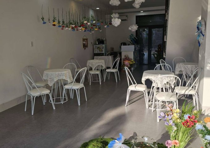 Mình cần sang quán coffee & workshop – decor xinh, gần Aeon Mall Tân An