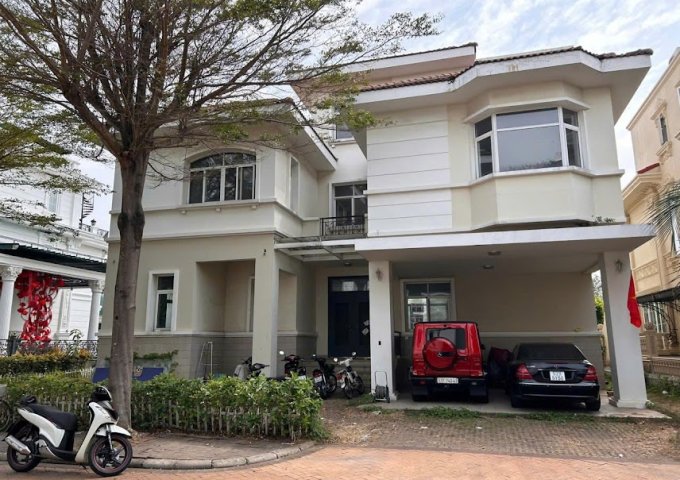 Siêu phẩm Biệt Thự Lâu Đài Chateau Phú Mỹ Hưng Quận 7 mặt sông diện tích 648m² 