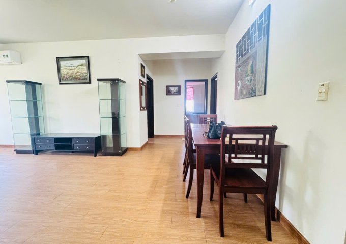 Cần bán nhanh căn hộ Mỹ Khánh 4, PMH, Q7, 118m2, 3PN full nội thất, giá chỉ 8,2 tỷ 