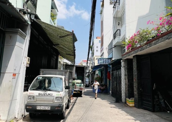 Bán nhà Phan Sào Nam-hẻm 8m thông-7PN-nhà mới-cạnh chợ-sổ nở hậu-giá tốt