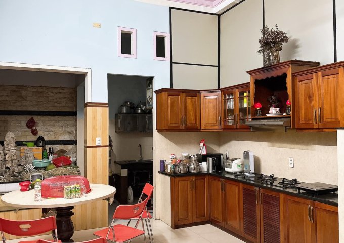 Bán nhà Phan Sào Nam-hẻm 8m thông-7PN-nhà mới-cạnh chợ-sổ nở hậu-giá tốt