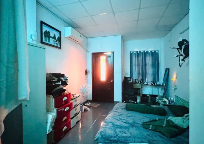 MẶT TIỀN ĐƯỜNG SỐ KHÁNH HỘI 

 XE HƠI TRƯỚC NHÀ 
CÓ 5 TỶ