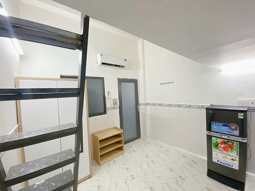 CẦN NHƯỢNG LẠI CĂN HỘ GÁC – FULL NỘI THẤT – QUẬN 7