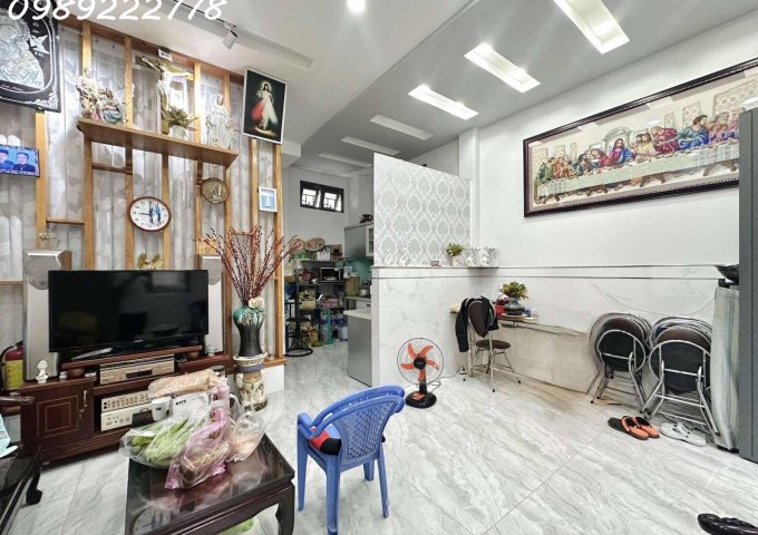 NHIÊU TỨ, P7,- TRỆT, 3 LẦU + ST TRƯỚC - 37M2 (5x7) NỞ HẬU - RẤT GẦN MẶT TIỀN