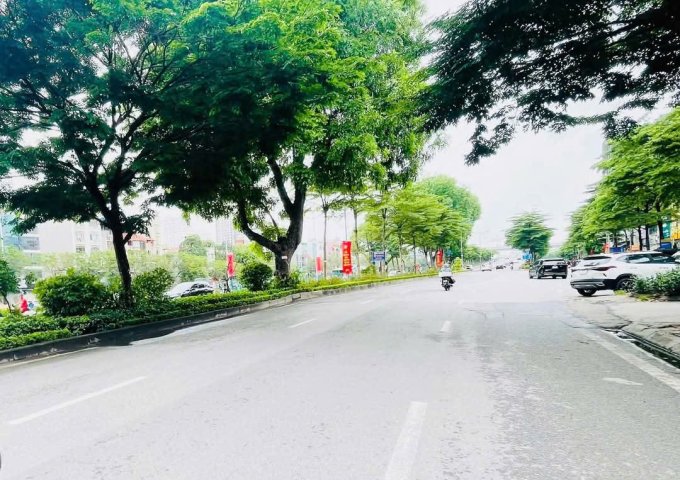 12,9 TỶ - MẶT PHỐ ĐƯỜNG LÁNG - VIP - GIÁ SIÊU NGON - VỈA HÈ RỘNG MIÊN MAN - ĐƯỜNG 8 LÀN XE CHẠY - KINH DOANH ĐA DẠNG - HIỆU SUẤT CHO THUÊ CAO. ** Vị t