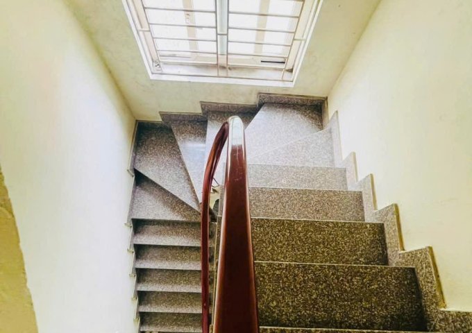 12,9 TỶ - MẶT PHỐ ĐƯỜNG LÁNG - VIP - GIÁ SIÊU NGON - VỈA HÈ RỘNG MIÊN MAN - ĐƯỜNG 8 LÀN XE CHẠY - KINH DOANH ĐA DẠNG - HIỆU SUẤT CHO THUÊ CAO. ** Vị t