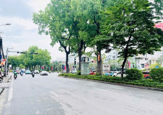 12,9 TỶ - MẶT PHỐ ĐƯỜNG LÁNG - VIP - GIÁ SIÊU NGON - VỈA HÈ RỘNG MIÊN MAN - ĐƯỜNG 8 LÀN XE CHẠY - KINH DOANH ĐA DẠNG - HIỆU SUẤT CHO THUÊ CAO. ** Vị t