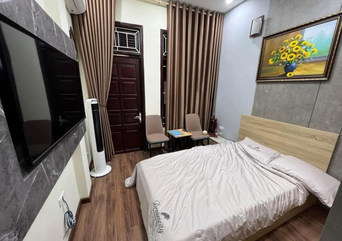 Cho thuê nhà riêng ngõ Phương Mai - Đống Đa 40m x 5T giá 15tr, ngõ ô tô, đầy đủ nội thất