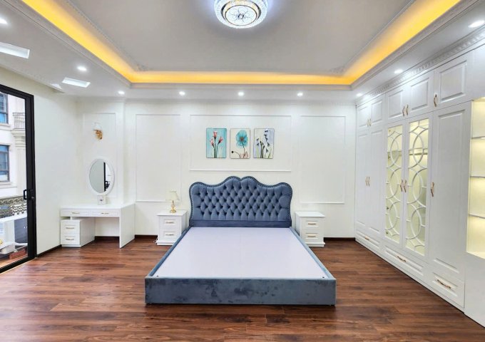 Bán nhà liền kề tại Nguyễn Thanh Bình, La Khê, Hà Đông, 19,5 tỷ, 50m2 . Kinh doanh đỉnh .