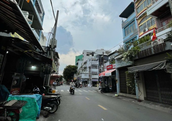 Kẹt tiền cần bán nhà mặt tiền đường Bà Hạt quận 10, dt 3.5x14m, nhà 4 lầu - giá chỉ 16 tỷ