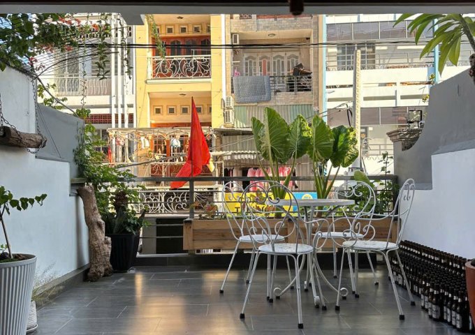 Kẹt tiền cần bán nhà mặt tiền đường Bà Hạt quận 10, dt 3.5x14m, nhà 4 lầu - giá chỉ 16 tỷ