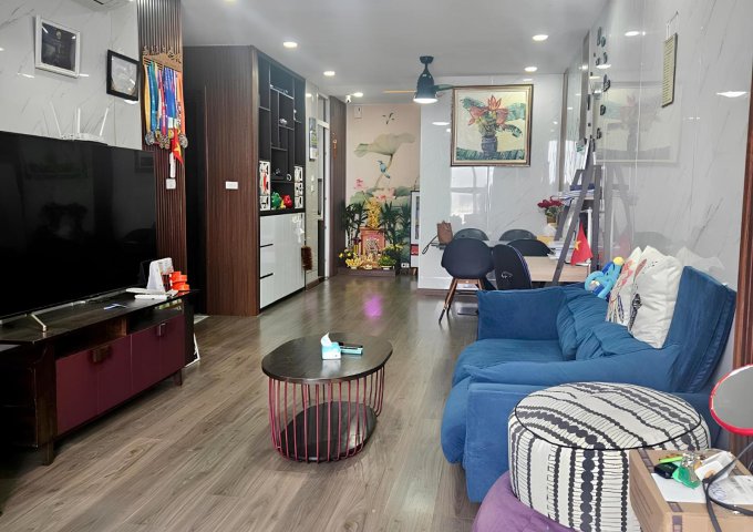 (Tin thật 100%) CH lô góc 102m2 x 3PN tại A10-A14 Nam Trung Yên - BC Đông Nam - Nội thất 400 triệu