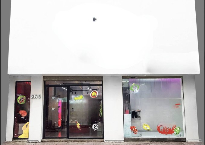 SANG SHOP MẶT TIỀN NGUYỄN TRÃI – NGUYÊN CĂN RỘNG 8M – VỊ TRÍ ĐẮẮẮC ĐỊA CHO THƯƠNG HIỆU THỜI TRANG!