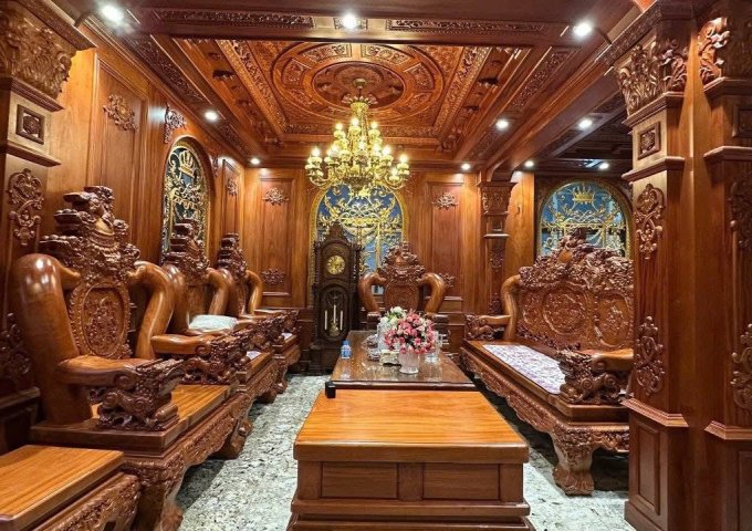 Bán nhà mặt tiền 3 tầng 15x20m giá 25 tỷ Đường Phạm Văn Sáng