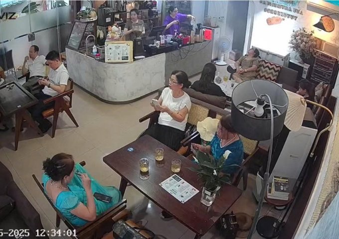 CHÍNH CHỦ CẦN SANG QUÁN CAFE LÔ GÓC 2 MẶT TIỀN – KHU BÁCH KHOA – ĐẠI CỒ VIỆT