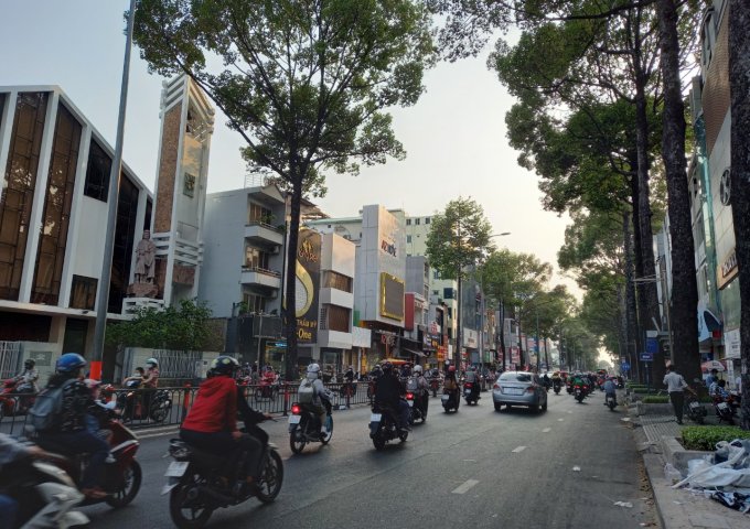 Bán nhà khu cư xá Nguyễn Trung Trực, DT 4*20, nhà 4 lầu kiên cố, giá chỉ 16 tỷ!