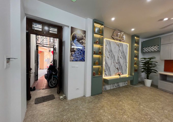 Cho thuê nhà nguyên căn Phố Minh Khai, 4 tầng x 40m2, 3 ngủ, 15 Triệu/tháng