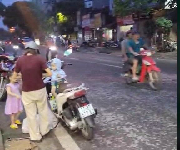 CƠ HỘI ĐẦU TƯ: NHƯỢNG LẠI NHÀ THUỐC / CƠ SỞ VẬT CHẤT TẠI HÀ ĐÔNG, HÀ NỘI