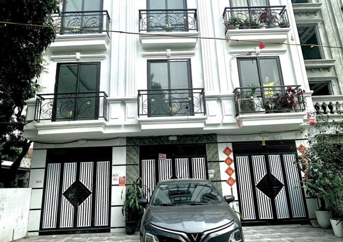 Bán nhà xã Đại Thành huyện Quốc Oai, ô tô đỗ cửa, DT 60m2, 3 tầng, giá 3.9 tỷ, gần Quận Hà Đông