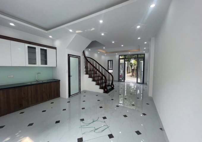 Bán nhà xã Đại Thành huyện Quốc Oai, ô tô đỗ cửa, DT 60m2, 3 tầng, giá 3.9 tỷ, gần Quận Hà Đông