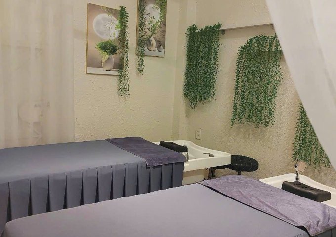 SANG NHƯỢNG TIỆM NAIL – GỘI – NỐI MI MẶT TIỀN Q3