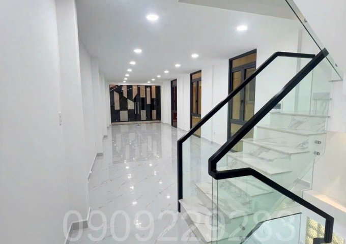 ► Cho thuê nhà mặt tiền - vị trí đẹp, trung tâm Quận 3