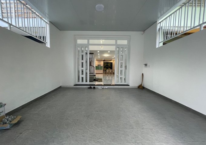 #Đường Nguyễn Cơ Thạch, Từ Liêm, Nhà 6 tầng, mặt tiền 4,5m, thang máy