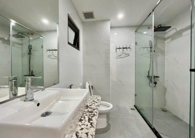 #Đường Nguyễn Cơ Thạch, Từ Liêm, Nhà 6 tầng, mặt tiền 4,5m, thang máy