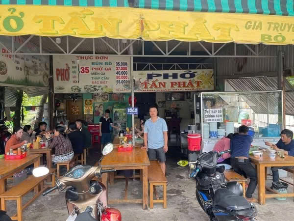 CHÍNH CHỦ Sang Nhượng Quán Phở Mặt Tiền Trịnh Quang Nghị, Bình Chánh - Đã Hoạt Động 8 Năm